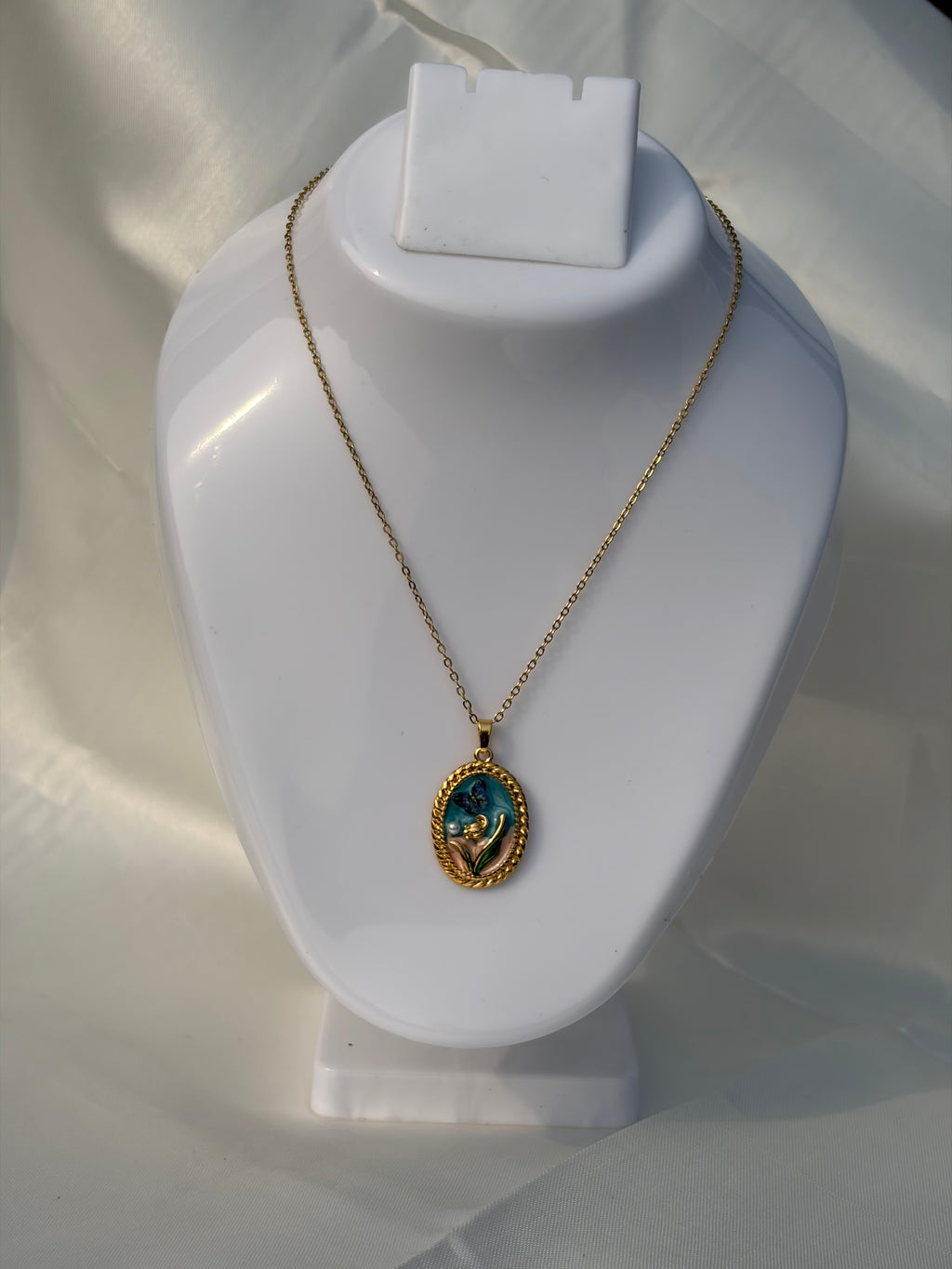 Gold Oval Pendant